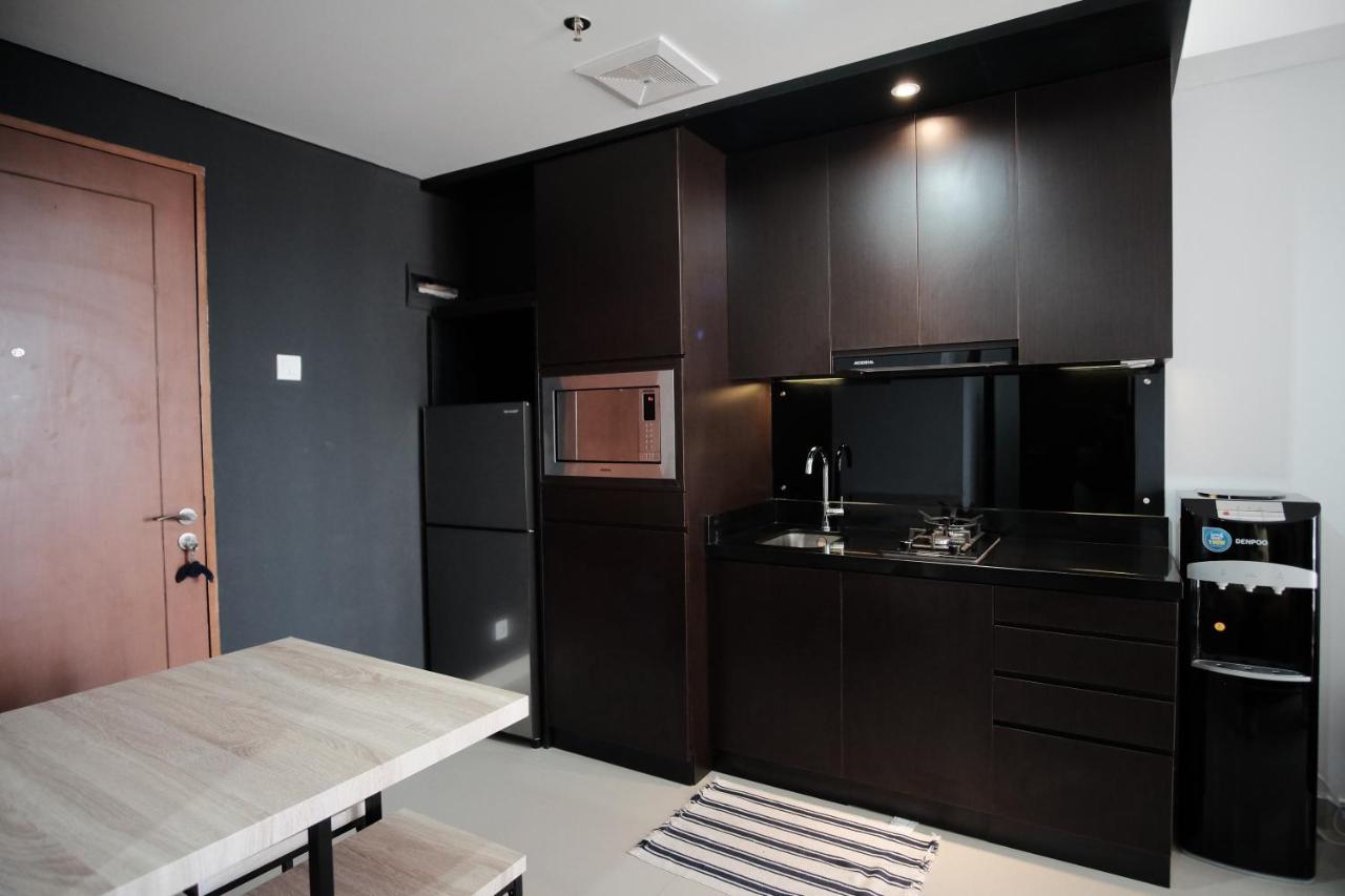 2 Bedrooms - Royal Olive Apartment - Pejaten South Of جاكرتا المظهر الخارجي الصورة